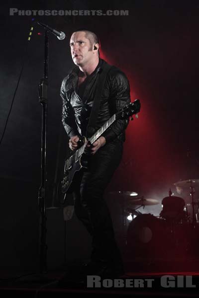 NINE INCH NAILS - 2009-07-31 - PAREDES DE COURA (Portugal) - Praia do Tabuao - 